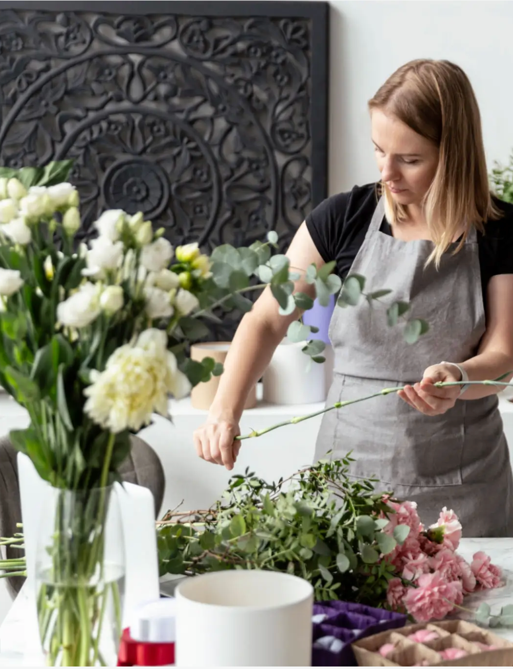 Flower Care 101: How to Keep Your Wholesale Blooms Fresh Longer